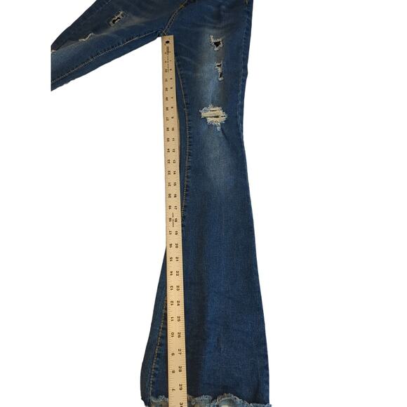 Celebrity Ace Women’s High Waisted Stretch Flare Distressed Jeans Size 7/28 - Picture 6 of 10